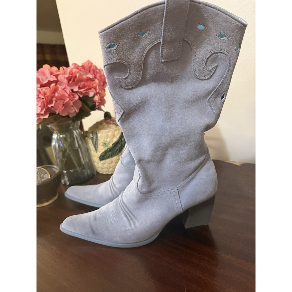 Periwinkle‎ Suede High Heeled Cowboy Boots Women's Size 9